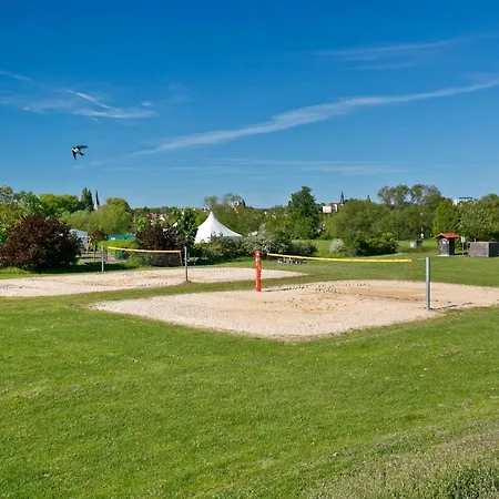 Kompleks wypoczynkowy Knaus Campingpark 4*