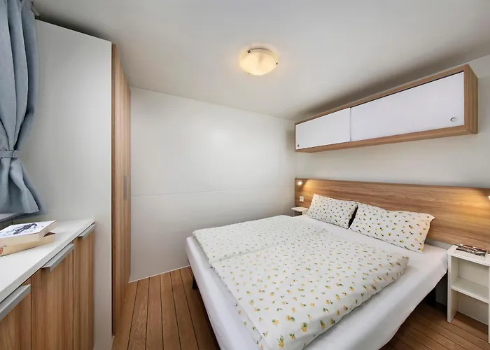 منتزه العطل Knaus Campingpark اسشوغه